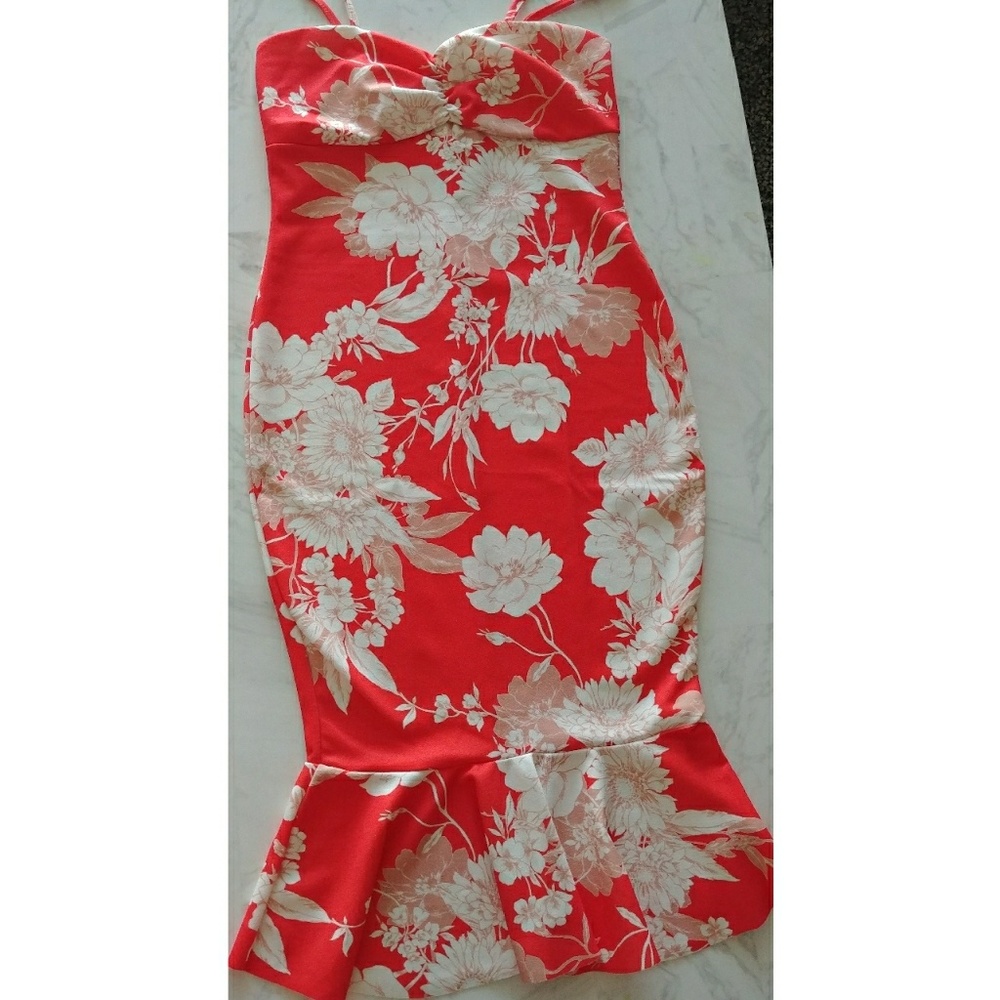 Boohoo red and white floral mermaid dress